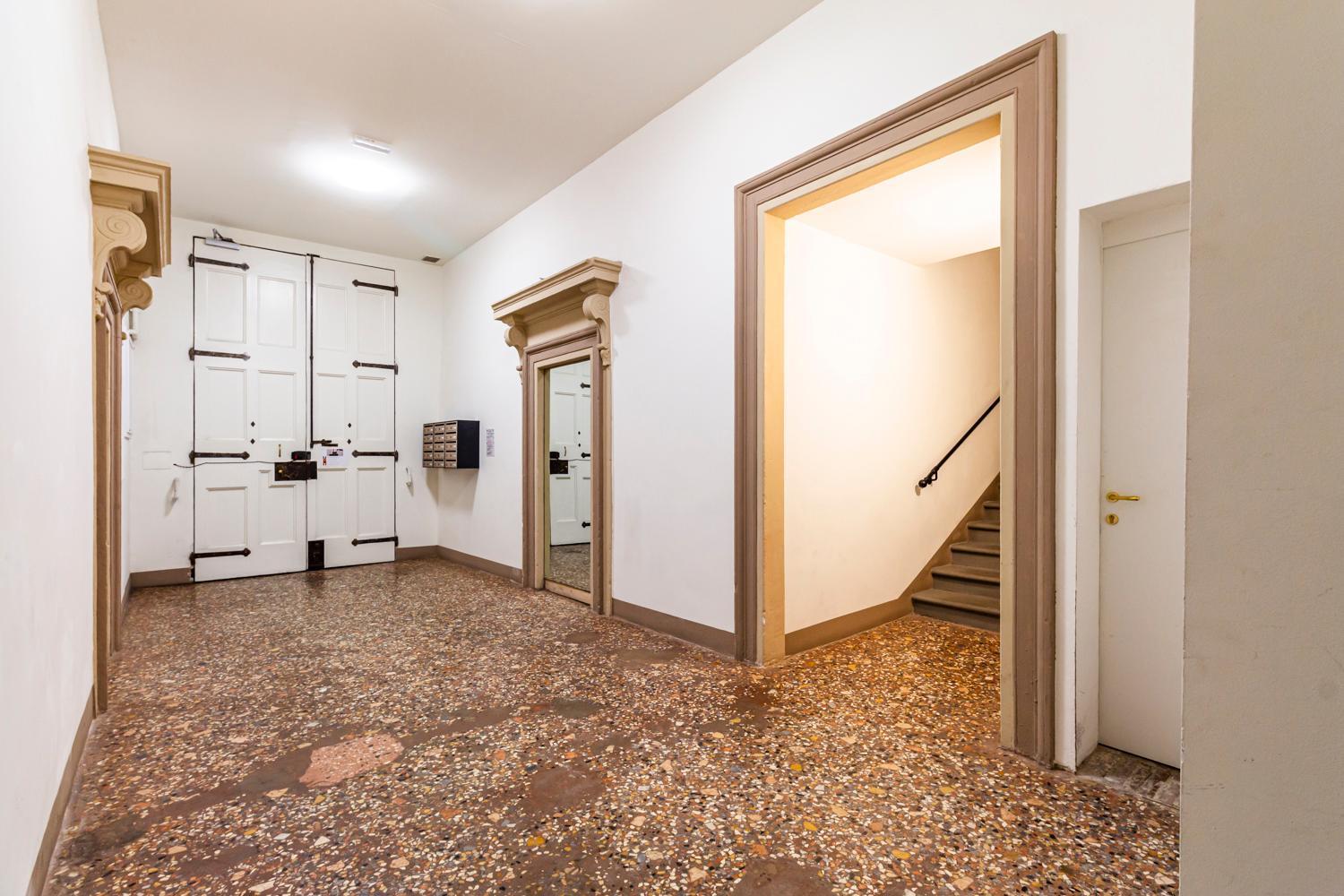 Righi Suite Apartment Болонья Экстерьер фото